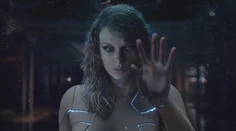 Dlho očakávaný videoklip Taylor Swift je vonku. Tak je nahá či nie?