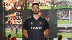 Má ideálnu výšku i rozohrávku a nikdy nebol zranený. Spartak našiel náhradu za Savvidisa