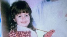 Dievčatko so svojím idolom. Spoznávate vysmiatu osôbku pri Darinke?