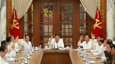 Vodca Severnej Kórey nie je v kóme. Žiada pripravenosť na koronavírus a tajfún