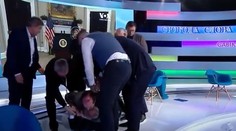 Diskusia v ukrajinskej televízii o ruskej invázii sa skončila bitkou. Novinár prefackal proruského poslanca