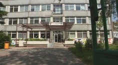 Zistili sme detaily o kontroverznej minulosti učiteľa, ktorého obvinili zo zneužívania