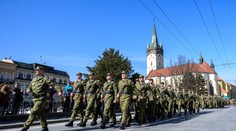 Centrum Prešova zaplnili vojaci. Prilákali tisíce ľudí