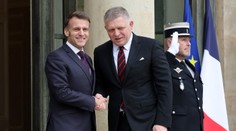 Fico hovoril s Macronom aj o zbrojárskom priemysle. Minister Kaliňák bude mať veľa práce