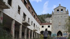 Za cenu väčšieho bytu v Bratislave kúpili celú dedinu. Manželia tu chcú vybudovať raj