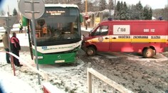 Hasiči sa ponáhľali k nehode, ale sami havarovali