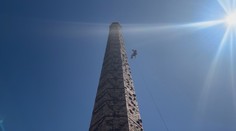 Zo starého komína je európsky unikát: Lezú tam profesionáli aj odvážni nováčikovia