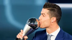Pozrite si ohlasy sveta na triumf Ronalda v ankete Futbalista roka
