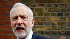 Vedel o tom, alebo bol iba "užitočný idiot?" Británia zisťuje, či Corbyn spolupracoval s ŠtB