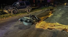Tragická večerná nehoda na východe. Zrážku s autom neprežil motorkár