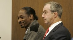 Snoop Dogg má problémy. Kvôli obsahu tašky, ktorú prevážal z Talianska