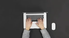 Podvody pomocou umelej inteligencie sú dnes bežné. Pri týchto signáloch by ste mali zbystriť pozornosť