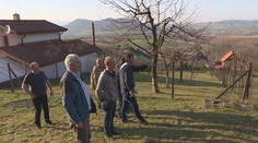 Majú pozemky, no nemôžu sa k nim dostať. Nevedie k nim žiadna cesta