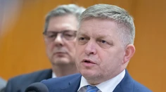 Vláda plánuje znížiť deficit verejných financií na necelých šesť percent HDP