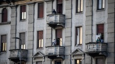 Taliansko po rekordnom náraste počtu obetí koronavírusu predĺži celonárodnú karanténu