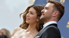 Emmy Awards ovládla Jessica Biel: Justinova manželka ako nádherná nevesta