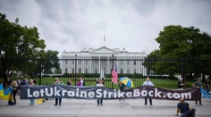 Americké rakety nemusia stačiť. Ak má mať Bidenov ťah pre Kyjev väčší význam, musí sa pridať aj Európa