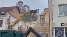 Časť národnej kultúrnej pamiatky v Trenčíne zbúrali bez povolenia. Polícia začala trestné stíhanie