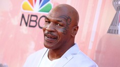 "Najhorší muž na svete" sa dožíva päťdesiatky. Pozrite si jeho najkrvavejší zápas