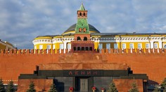 V Moskve zadržali muža, ktorý hodil molotovov koktail do Leninovho mauzólea