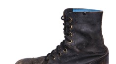 Českým vojakom sa pri výcviku rozpadli topánky