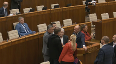 Ostrá hádka v parlamente: Opozícia tvrdí, že nový prílepok trestného zákona má chrániť Tibora Gašpara