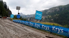 TdF: Vrtochy počasia sa postarali o skrátenie trate o polovicu