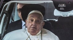 Lekári zvažovali, že ukončia liečbu pápeža Františka a „nechajú ho odísť"