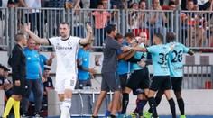 Vyradil Legiu aj Kluž. Futbalový trpaslík na ceste do skupiny vyrábal senzáciu za senzáciou