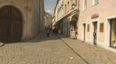 „Prekliata ulica“ v centre Bratislavy. Obchodníci sa boja zhasnúť svetlá, polícia problém nevidí