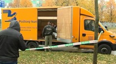 Na pošte v Hurbanove okradla matka vlastnú dcéru o 655€. Usvedčili ju kamery