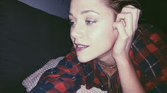 Emmu Drobnú uvidíte zajtra v Teleráne. Sprevádzať ju bude šarmantný muž