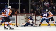 NHL: Halák v príprave víťazne, Sekera a Marinčin asistovali