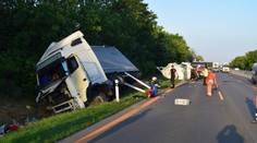 Na D1 kamión narazil do dodávky, z ktorej vyletel vodič