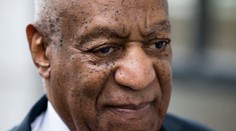Zabávač Bill Cosby sa postavil pred súd kvôli sexuálnemu zneužitiu