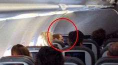 Mohol sedieť vedľa vás: TOP celebrita na palube so smrteľníkmi