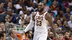 LeBron James vyrovnal rekord legendárneho Michaela Jordana