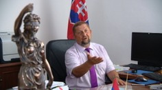 Ďalší policajt obvinený z korupcie vyviazne bez trestu