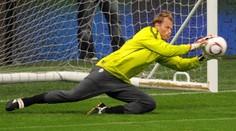 Pri tragickej zrážke s vlakom zomrel bývalý brankár Arsenalu či Liverpoolu Alex Manninger. Mal len 48 rokov