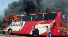 Zrážka autobusu s kamiónom v Číne si vyžiadala najmenej 36 mŕtvych