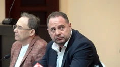 Jermak vyzbieral peniaze na kauciu. Bývalú pravú ruku Zelenského budú stíhať na slobode