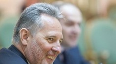 Oligarcha si vykúpil slobodu za 125 miliónov eur. Vraj ho chcú teraz zabiť