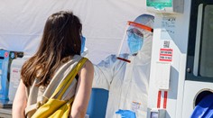 Kuriózny záver testovania na koronavírus. Úlomok výterovej tyčinky spadol žene do pľúc