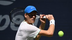 Dištanc za doping mu hrozil kvôli fyzioterapeutovi s trénerom. Svetová jednotka oboch poslala k vode