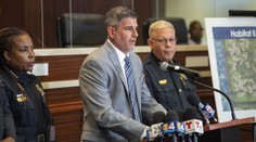 V kanáli na Floride našli telá dvoch malých sestier, ktoré predtým chcela pokrstiť ich matka