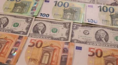 Našim peňaženkám paradoxne škodí aj zlacňovanie. Zvlášť to platí na burzách