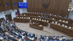 Parlament by mohli po novom odvolať aj občania. Vláda schválila novelu ústavy