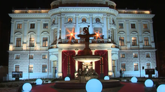 Ples v opere: Tamara Heribanová vyrazila šatami dych