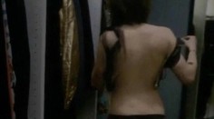 Kristen Stewart šla donaha. Ukázala šteklivé zábery zo šatne