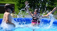 SHMÚ vydal najvyšší stupeň výstrahy pred horúčavami. Päť okresov zažije vo štvrtok peklo